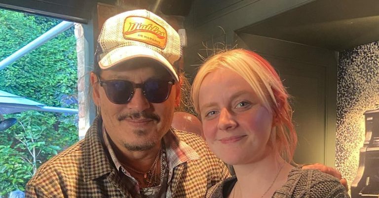 Here’s the Parenting Advice Johnny Depp Gave to a Pregnant