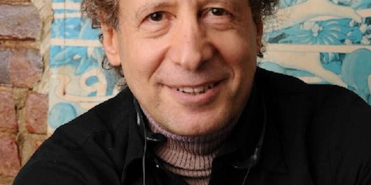 Howard Bloom and the Howard Bloom Institute: Big Ideas at the Edge of Science Howard Bloom and the Howard Bloom Institute: Big Ideas at the Edge of Science